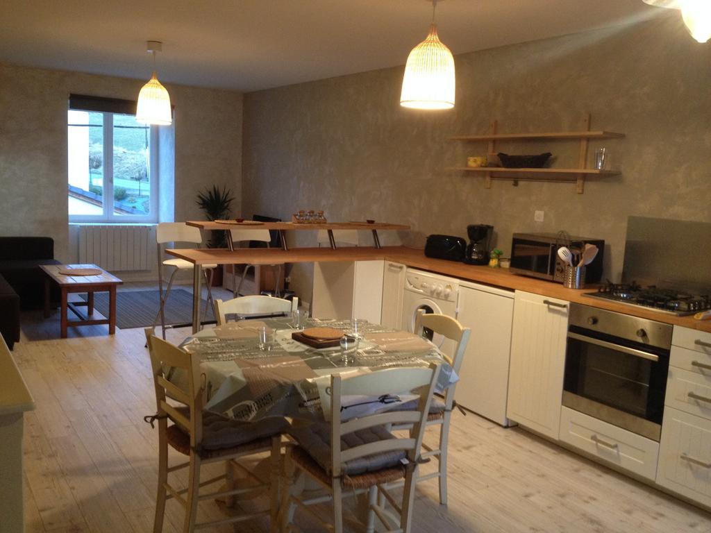 Gite La Parenthese Saint-Hostien Room photo